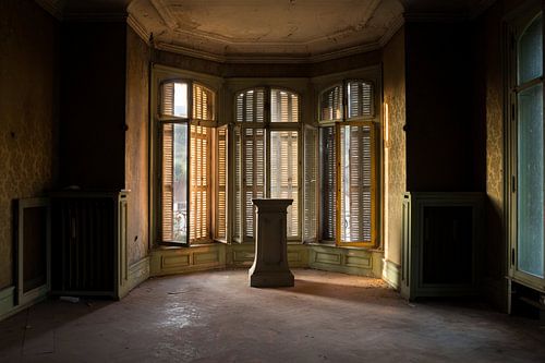 Chambre dans un Château Abandonné.