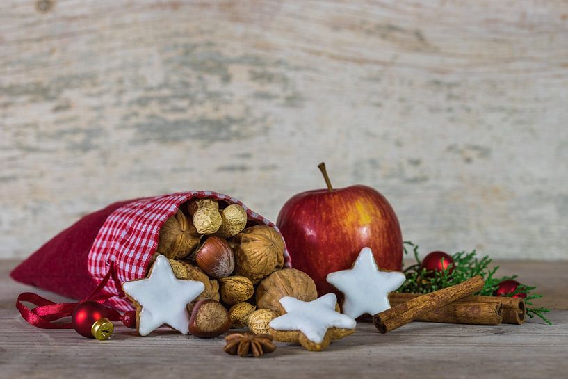 Advent and Chrismtas time decoration by Alex Winter