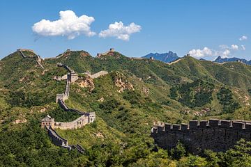 The Great Wall at Jinshanling in China by Roland Brack