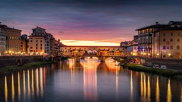 Florence : le Ponte Vecchio au coucher du soleil sur Rene Siebring