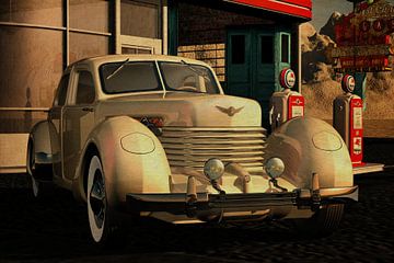 Cord 812 Sedan 1936 bij een oud benzinestation van Jan Keteleer (JanKé): Een reis voorbij het canvas