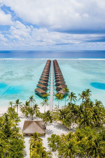 Maldives by Hello Pompoyo