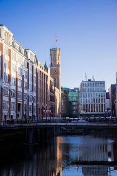 Pastelkleurige gebouwen in Hamburg, Duitsland van Kelsey van den Bosch