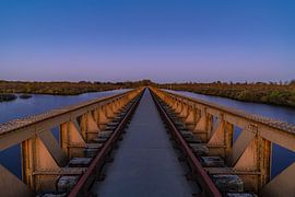 Perspectief van een spoorbrug