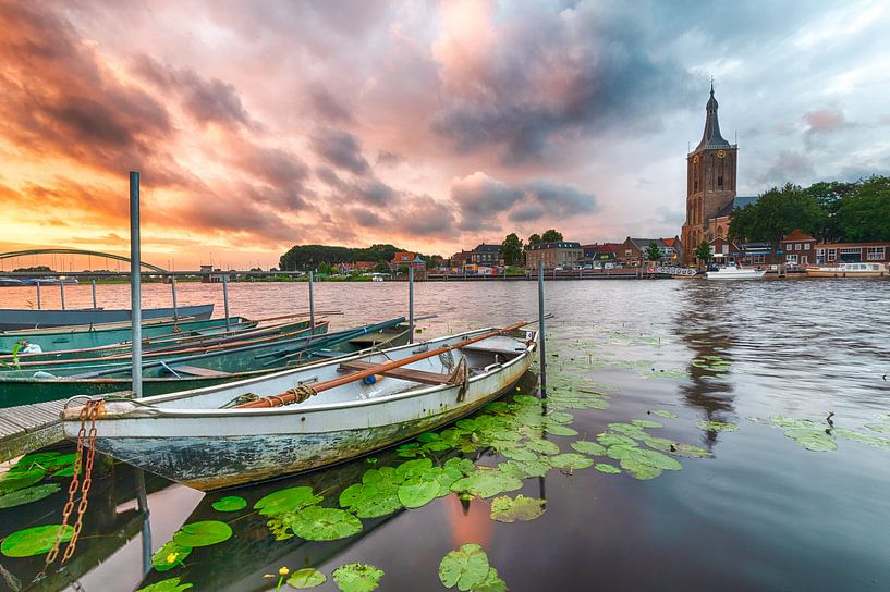 Vurige lucht bij Hasselt van Mark Bolijn