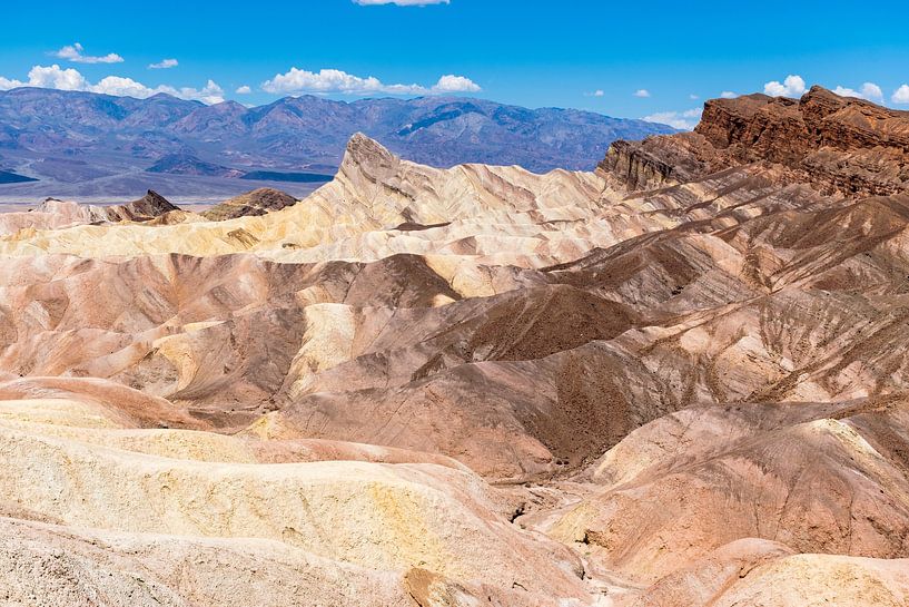 The rugged nature of Death Valley National Park in America by Linda Schouw