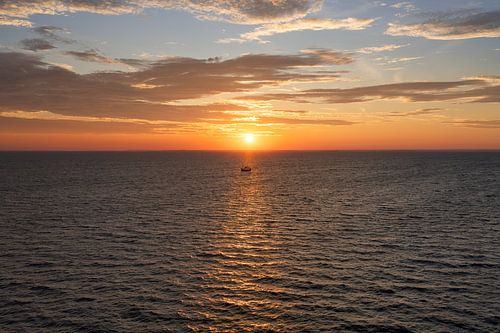 Morgendämmerung am Skagerrak | Stimmungsvolles Fischerboot auf See