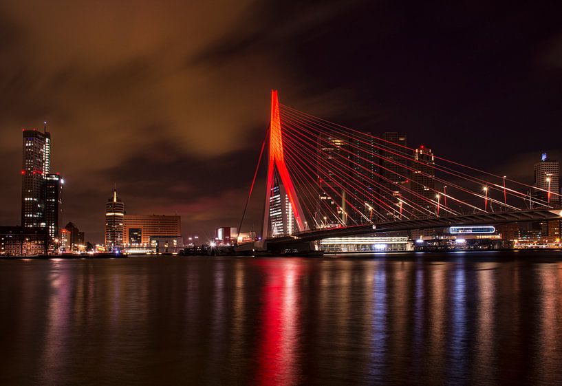 Erasmusbrug Rotterdam kleurt Oranje von Charlene van Koesveld