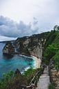 The famous staircase of Diamond Beach in Nusa Penida Bali by Ken Tempelers thumbnail