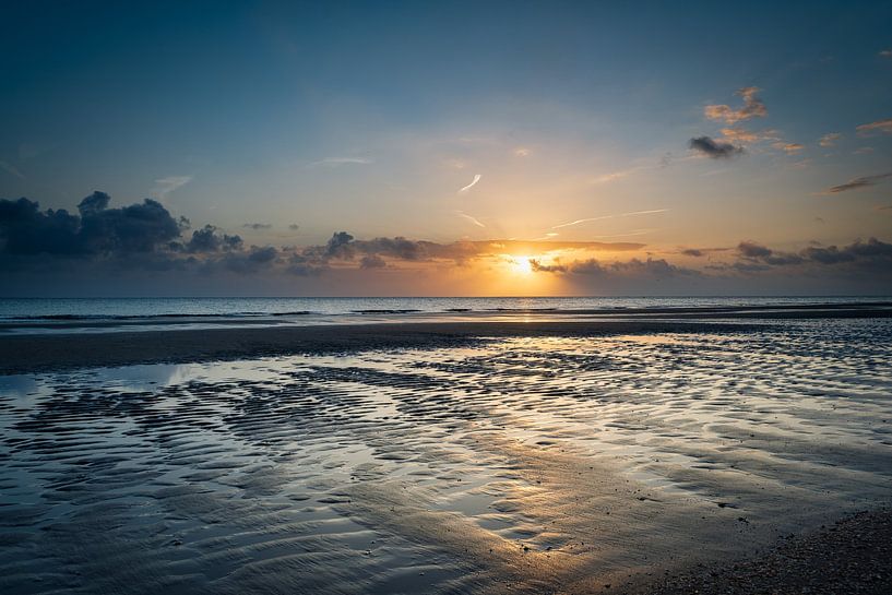 Rockanje strand zonsondergang van Björn van den Berg