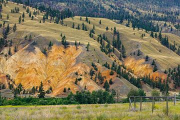 Les Painted Hills près de Clinton en Colombie-Britannique sur Roland Brack