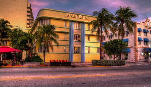 Art Deco by Rene Ladenius Digital Art