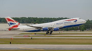 Décollage du Boeing 747-400 de British Airways. sur Jaap van den Berg