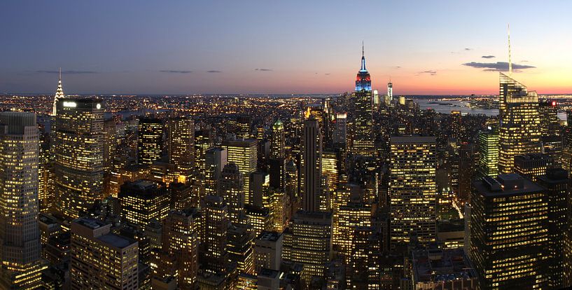 NY Sunset by Ronald Bruijniks