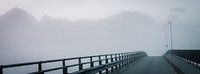 Brücke im Nebel