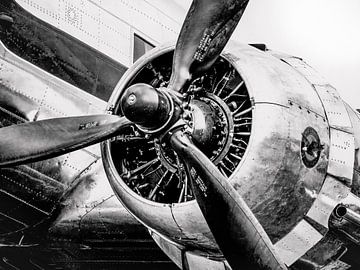 Vintage Douglas DC-3 propeller vliegtuig motor van Sjoerd van der Wal Fotografie
