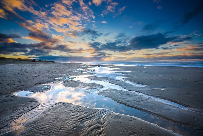 Rhythm and dynamics on the Dutch coast by Fotografiecor .nl
