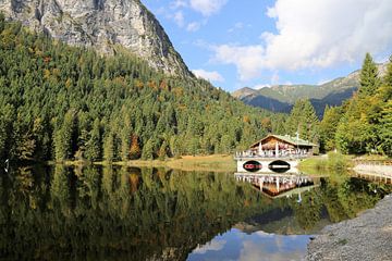 Le lac de soins dans les Alpes d'Ammergau (Bavière) sur Udo Herrmann