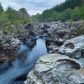 Rivier Orchy in Schotland von Ron Buist