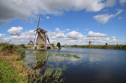 Molens Kinderdijk met Hollandse lucht