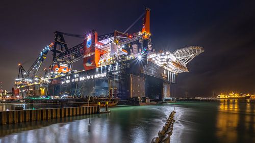 Werkschepen Thialf en Sleipnir Heerema