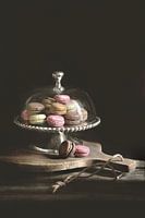 Macaroons in low-key