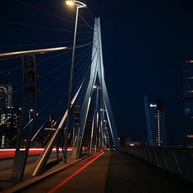 Die Erasmus-Brücke in Rotterdam bei Nacht von Robin Bergenhenegouwen