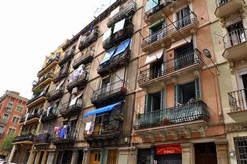 Balkone in Barcelona, Spanien von Maarten  van der Velden