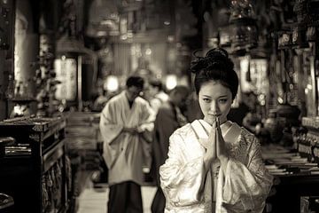 spiritual japan praying Geisha