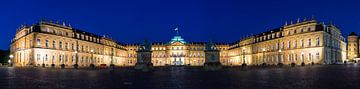 Duitsland, Panorama van het centrum van stuttgart stad nieuw kasteel bij nacht van adventure-photos