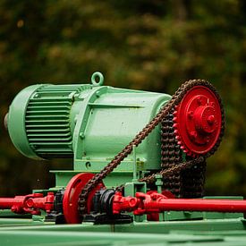 Elektromotor im Wald ( Waterloopbos ) von Wouter van Agtmaal