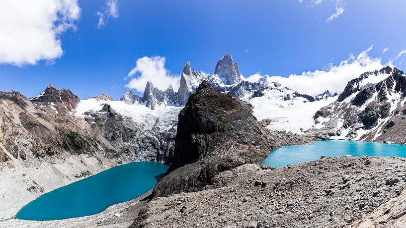 Blick auf die blauen Gebirgsseen am Fitz Roy Massiv in Argentinien von Shanti Hesse