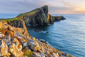 Neist Point bij zonsondergang van Daniela Beyer