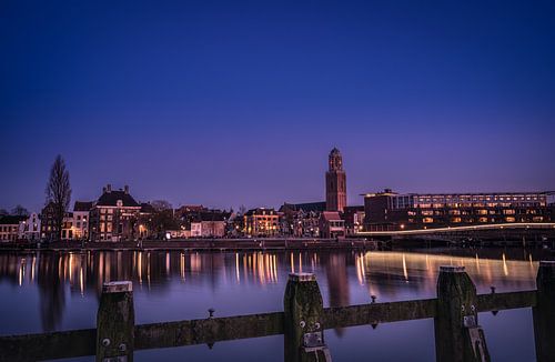 De hanzestad zwolle in de avond