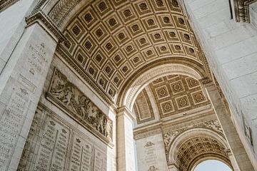 Arc de Triomphe in Paris by Melissa Peltenburg