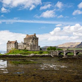 Eilean Donan Castle by Dick Frieling