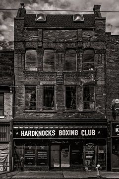 Nr. 358 Queen St E 1 van The Learning Curve Photography