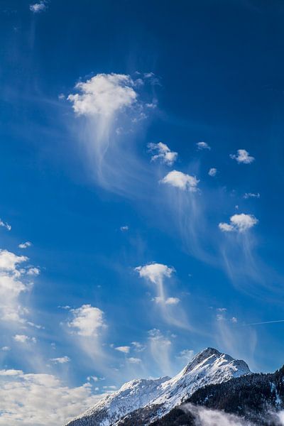Alien Wolken von Fabian Roessler