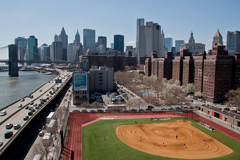 Playing baseball in the shadow of NYC par Maarten De Wispelaere
