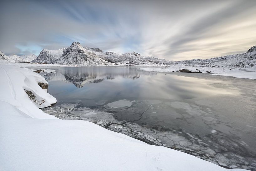 Picturesque winter landscape at Flakstad Pollen - Lofoten photographed as a long exposure by Rolf Schnepp