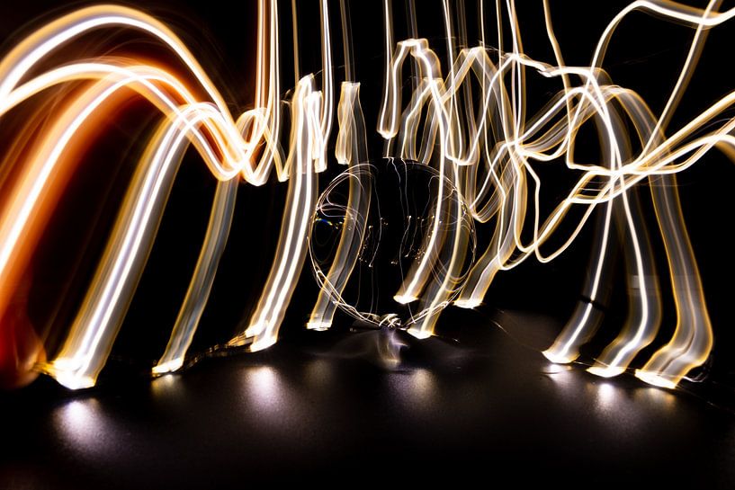 lines color light by Hilda booy