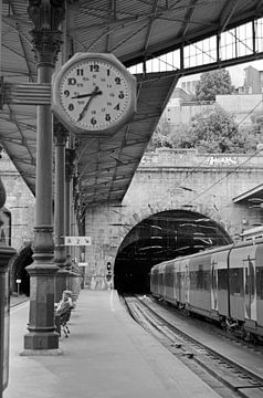 Gare ferroviaire de Porto sur Carolina Reina