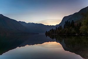 Abendglühen nach Sonnenuntergang - Bohinjsko jezero, Slowenien
