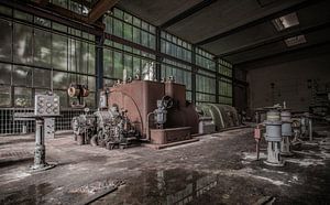 Generator hall by Olivier Photography