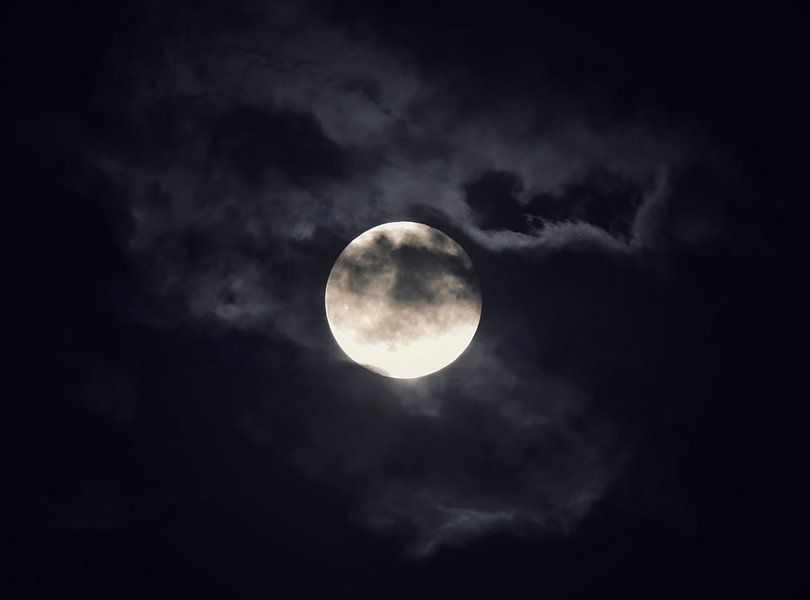 Full moon by Maickel Dedeken