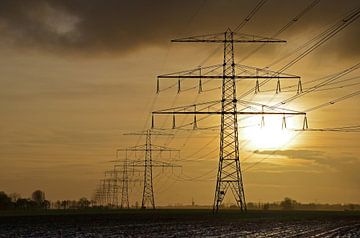 Hoogspanningsmasten bij Loppersum, Groningen