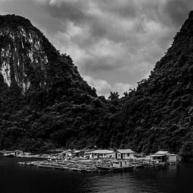 The Floating Village von Boudewijn Tempelmans