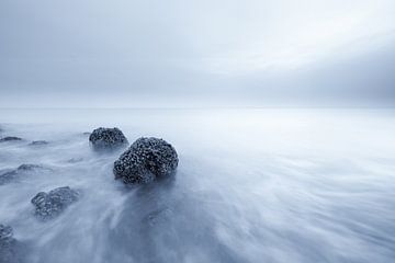 White - Golven op de kust bij Westkapelle van Bas Meelker