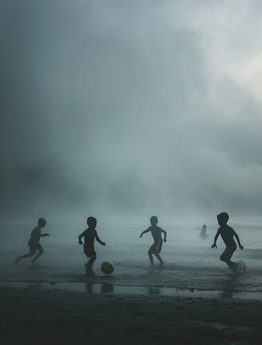 Football sur la plage