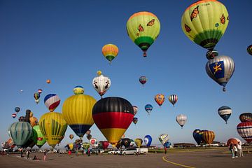 Festival de montgolfières sur Cornelius Fontaine